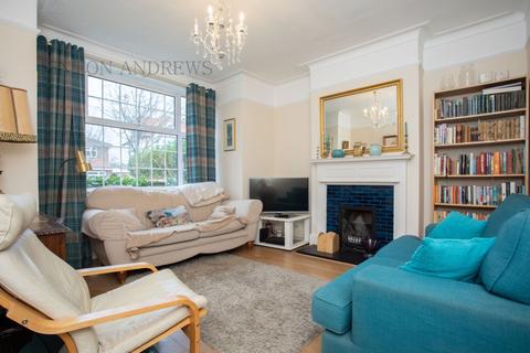 99 Highview Road, London, W13 0HL