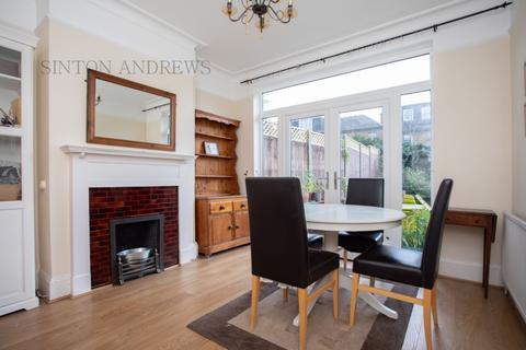 99 Highview Road, London, W13 0HL
