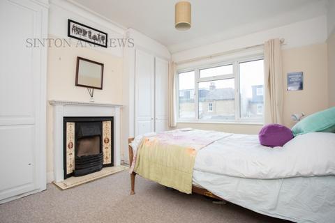 99 Highview Road, London, W13 0HL