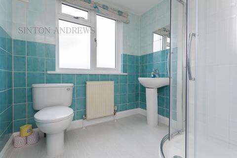 99 Highview Road, London, W13 0HL