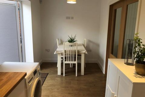 19 Greenview Drive, Northampton, NN2 7LA