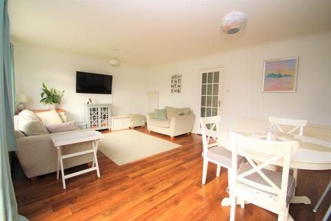 2 Welby Close, Maidenhead, SL6 3PY