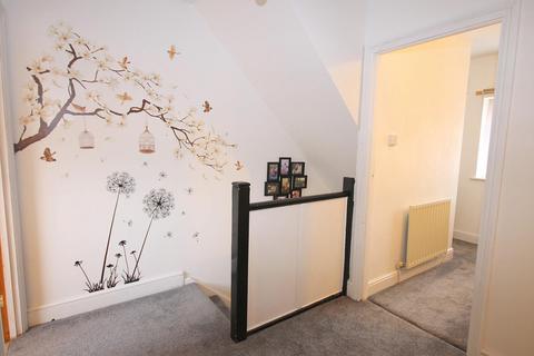 19 Dudley Road, Feltham, TW14 8EJ