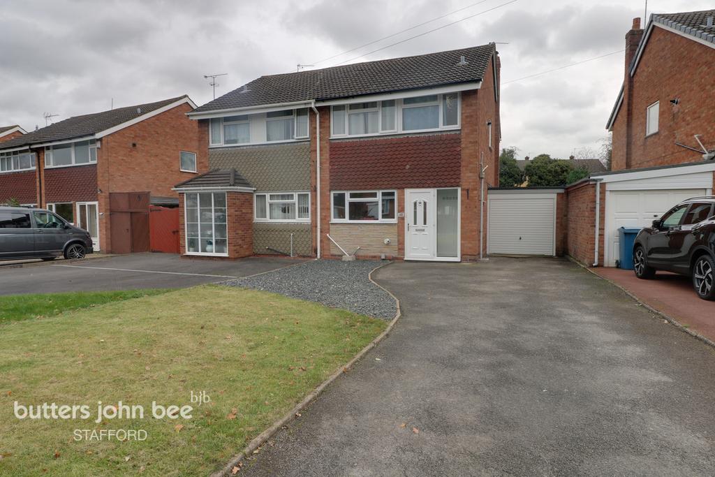 Barnes Road, Stafford 3 bed semidetached house £140,000