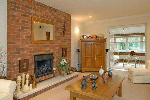 3 bedroom detached house to rent, Lamborough Hill,  Wootton,  OX13