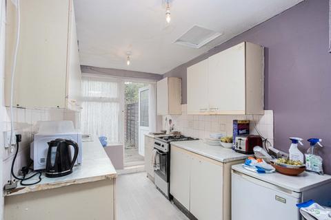 58 Morley Avenue, London, N22 6NG