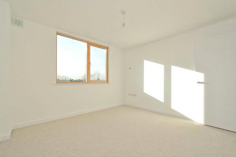 1 bedroom apartment to rent, Clifton Terrace, Finsbury Park, N4