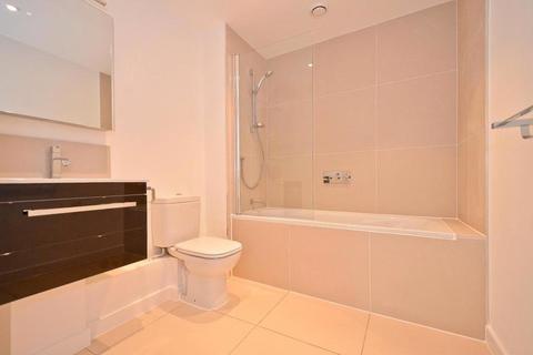 1 bedroom apartment to rent, Clifton Terrace, Finsbury Park, N4