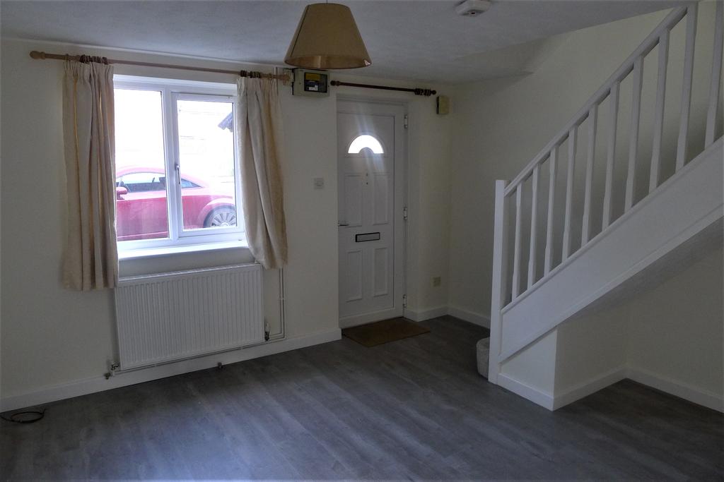Prince Rupert Way, Heathfield, Newton... 2 bed terraced house £750