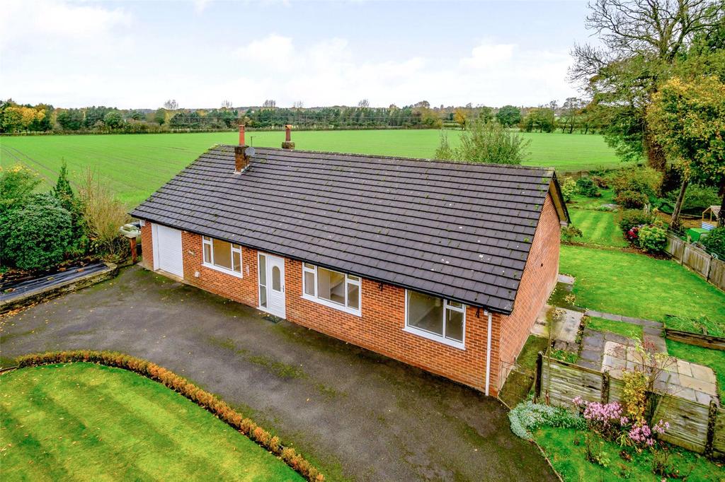 School Lane, Higher Whitley, Warrington, Cheshire, WA4 3 bed bungalow £495,000