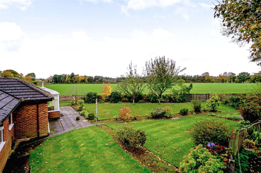 School Lane, Higher Whitley, Warrington, Cheshire, WA4 3 bed bungalow £495,000