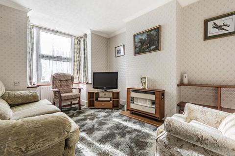 57 Grasmere Road, Lightwater, GU18 5TL