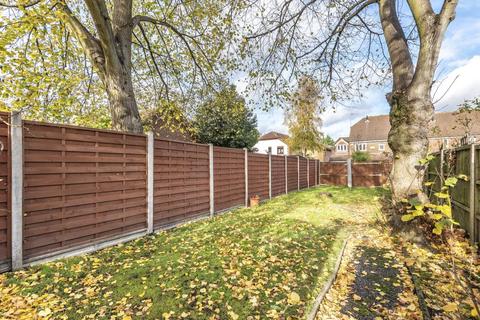57 Grasmere Road, Lightwater, GU18 5TL