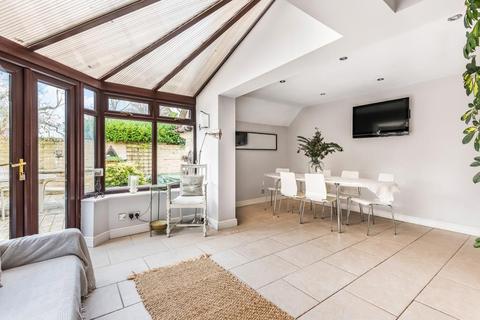 17 Stanton Close, Witney, OX28 5YX