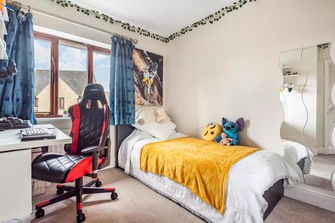 17 Stanton Close, Witney, OX28 5YX