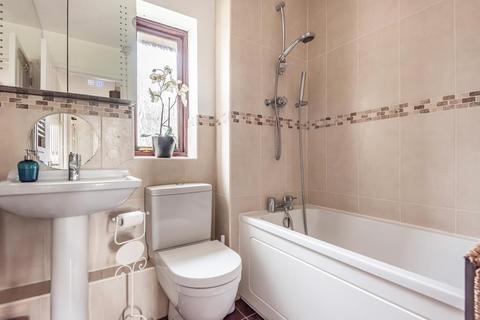 17 Stanton Close, Witney, OX28 5YX