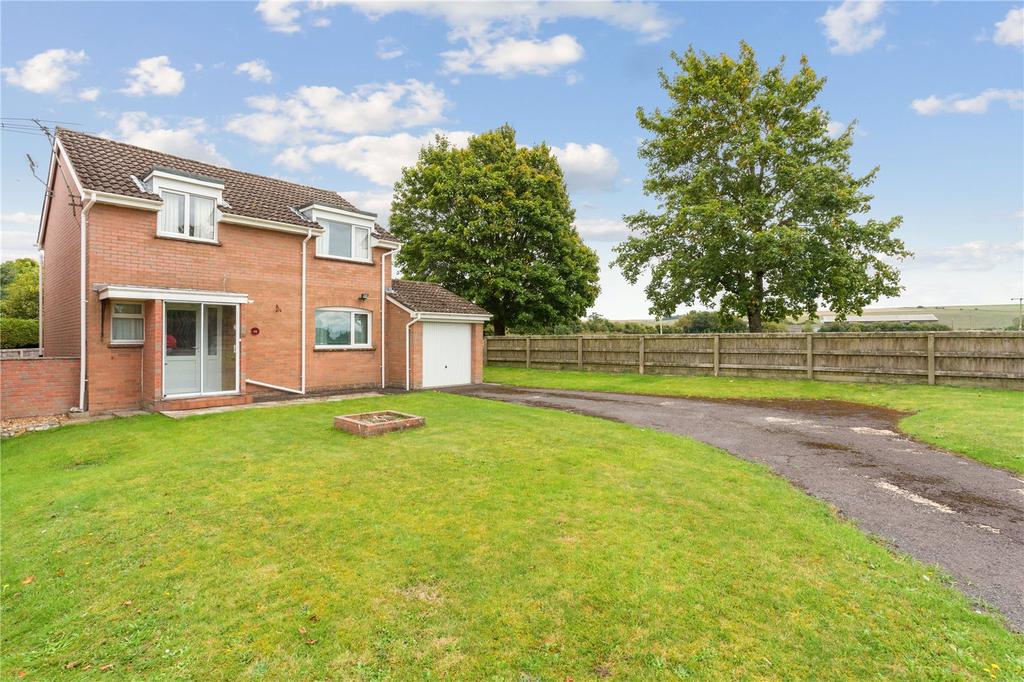 Swan Meadow, Pewsey, Wiltshire, SN9 3 bed detached house £365,000