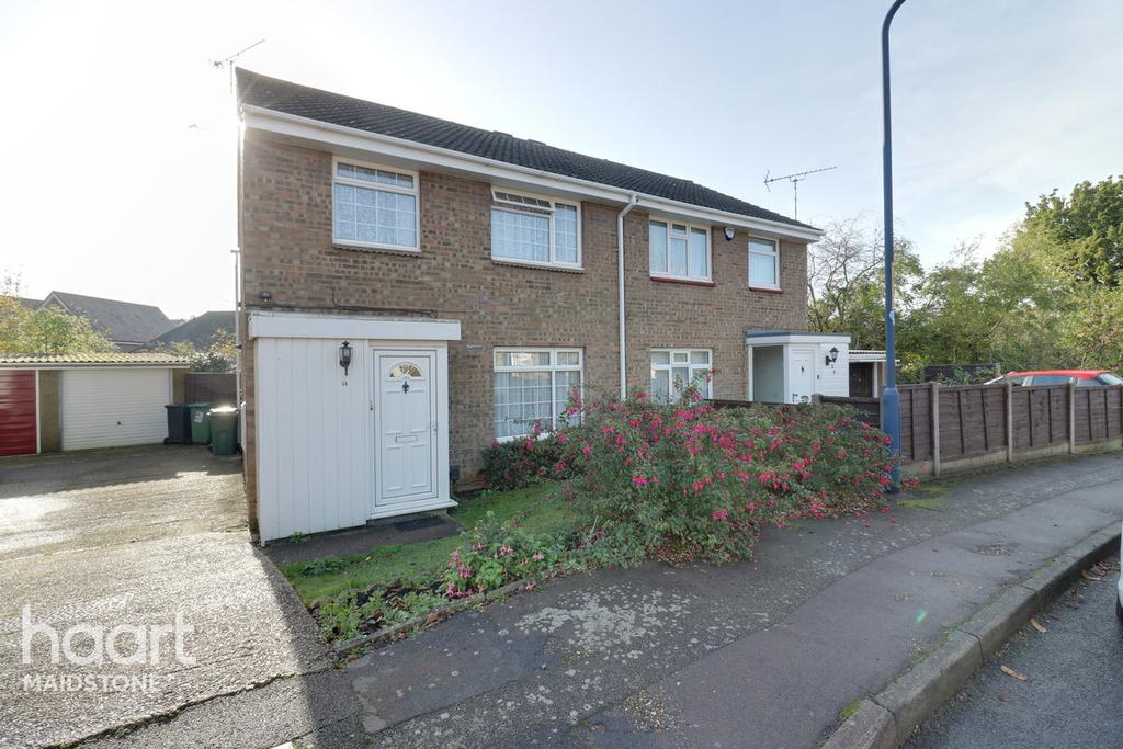 Betsham Road, Maidstone 3 bed semidetached house £280,000