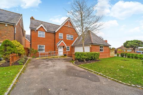 44 Royal Avenue, Worcester Park, KT4 7JU