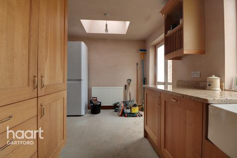 21 Highcross Road, Southfleet, Gravesend, DA13 9PH