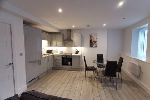 1 bedroom apartment to rent, Apartment 4, 33 The Kingsway Swansea