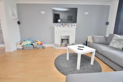25 Boydin Close, Witham, CM8 1PD