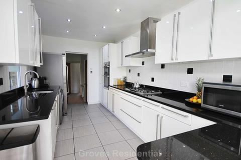 58 Kings Avenue, New Malden, KT3 4DT