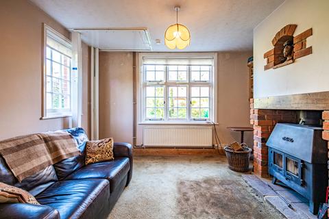 3 Beckfords, Upper Basildon, Reading, RG8 8PB