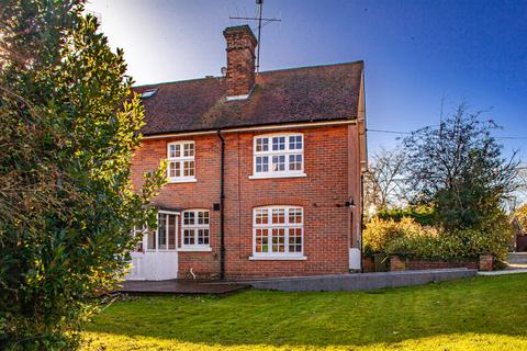 3 Beckfords, Upper Basildon, Reading, RG8 8PB