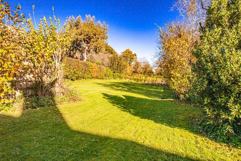 3 Beckfords, Upper Basildon, Reading, RG8 8PB