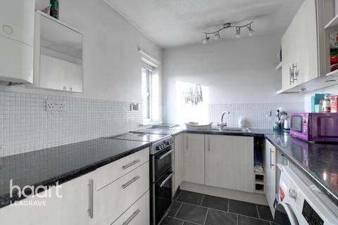 21, Downlands Court Browning Road, Luton, LU4 0LW