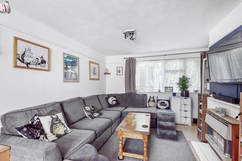 2 bedroom apartment to rent, Barton Road,  Headington,  OX3