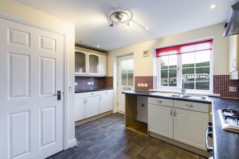 2 bedroom townhouse to rent, Royal Oak Court, Bolsover Road