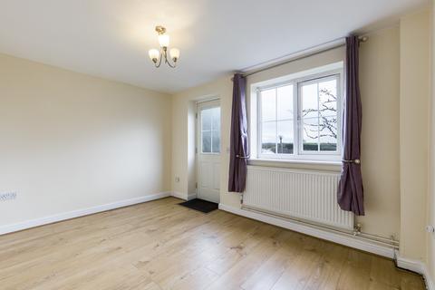 2 bedroom townhouse to rent, Royal Oak Court, Bolsover Road