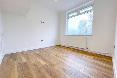 40a Randlesdown Road, Bellingham, London, SE6 3BT