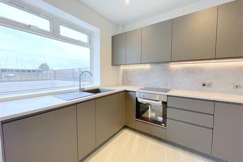 40a Randlesdown Road, Bellingham, London, SE6 3BT