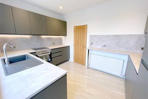 40a Randlesdown Road, Bellingham, London, SE6 3BT