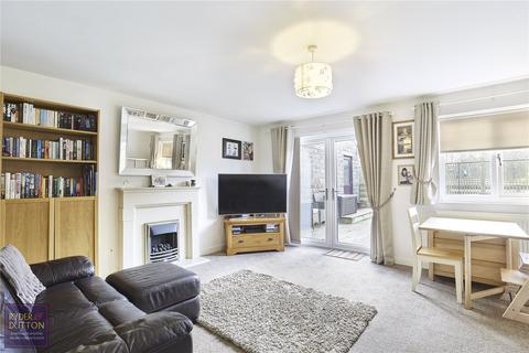 8 Heather Way, Diggle, Oldham, OL3 5PZ