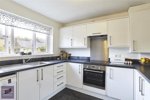 8 Heather Way, Diggle, Oldham, OL3 5PZ