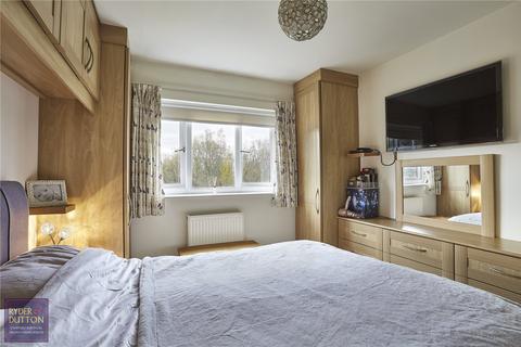 8 Heather Way, Diggle, Oldham, OL3 5PZ