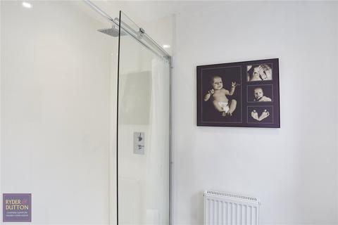 8 Heather Way, Diggle, Oldham, OL3 5PZ