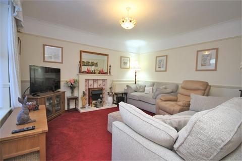 41 Bridge Road, Park Gate, Southampton, SO31 7GD