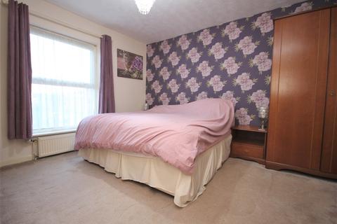 41 Bridge Road, Park Gate, Southampton, SO31 7GD