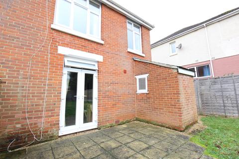 40 Kitchener Road, Southampton, SO17 3SG