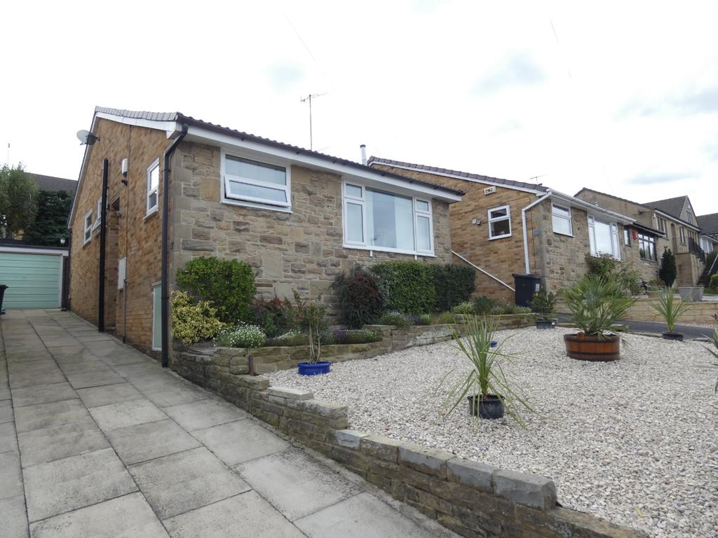 Hall Park Avenue, Liversedge, WF15 3 bed bungalow £210,000