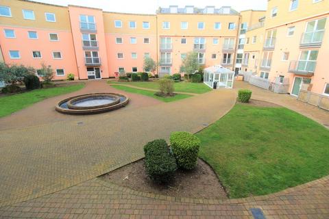 17 Wooldridge Close, Feltham, TW14 8BF