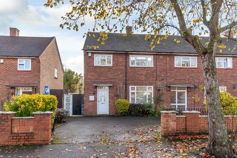 131 Daventry Road, Romford, RM3 7RD