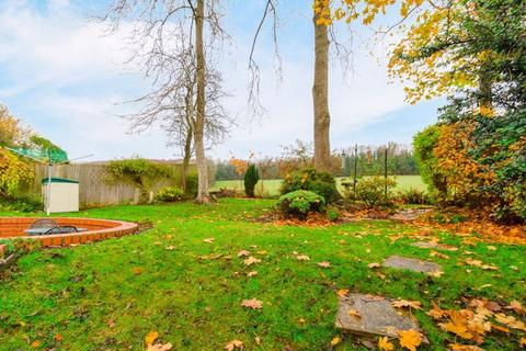 3 Asprey Grove, Caterham, CR3 6BR