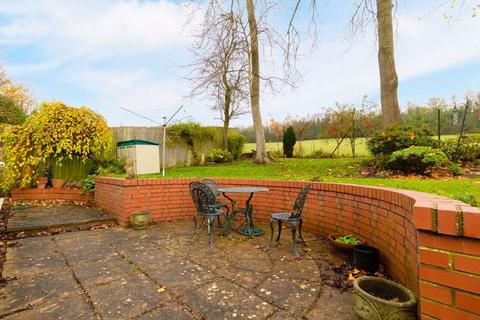 3 Asprey Grove, Caterham, CR3 6BR