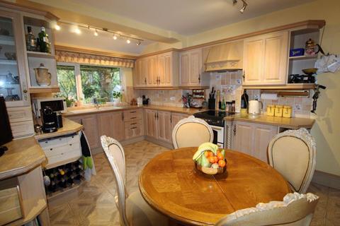 60 Buchanan Road, Walsall, WS4 2EN